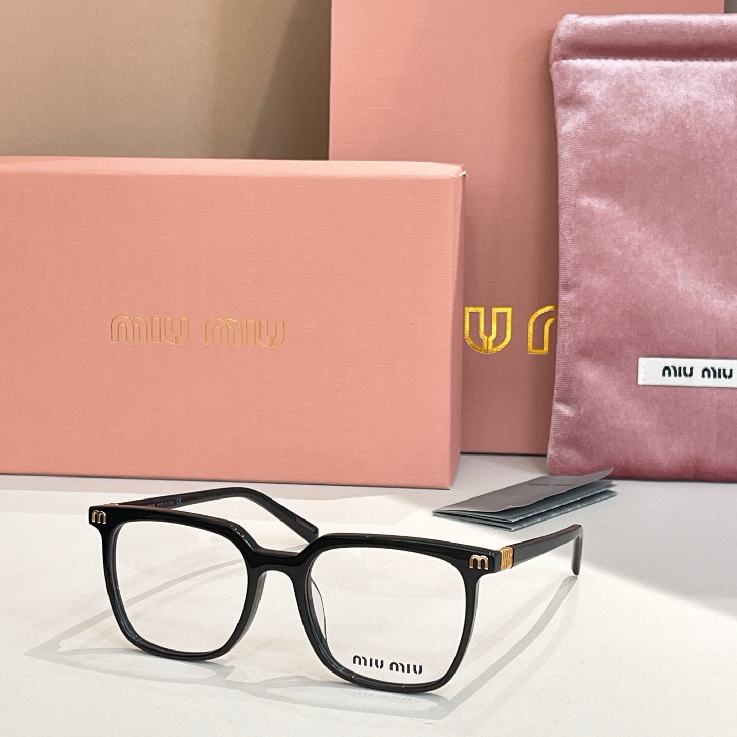 MIU M*🎀🎀🎀MODEL VMU 61ZS🎀🎀🎀SIZE：54口18-145🎀🎀🎀光学镜，太阳镜