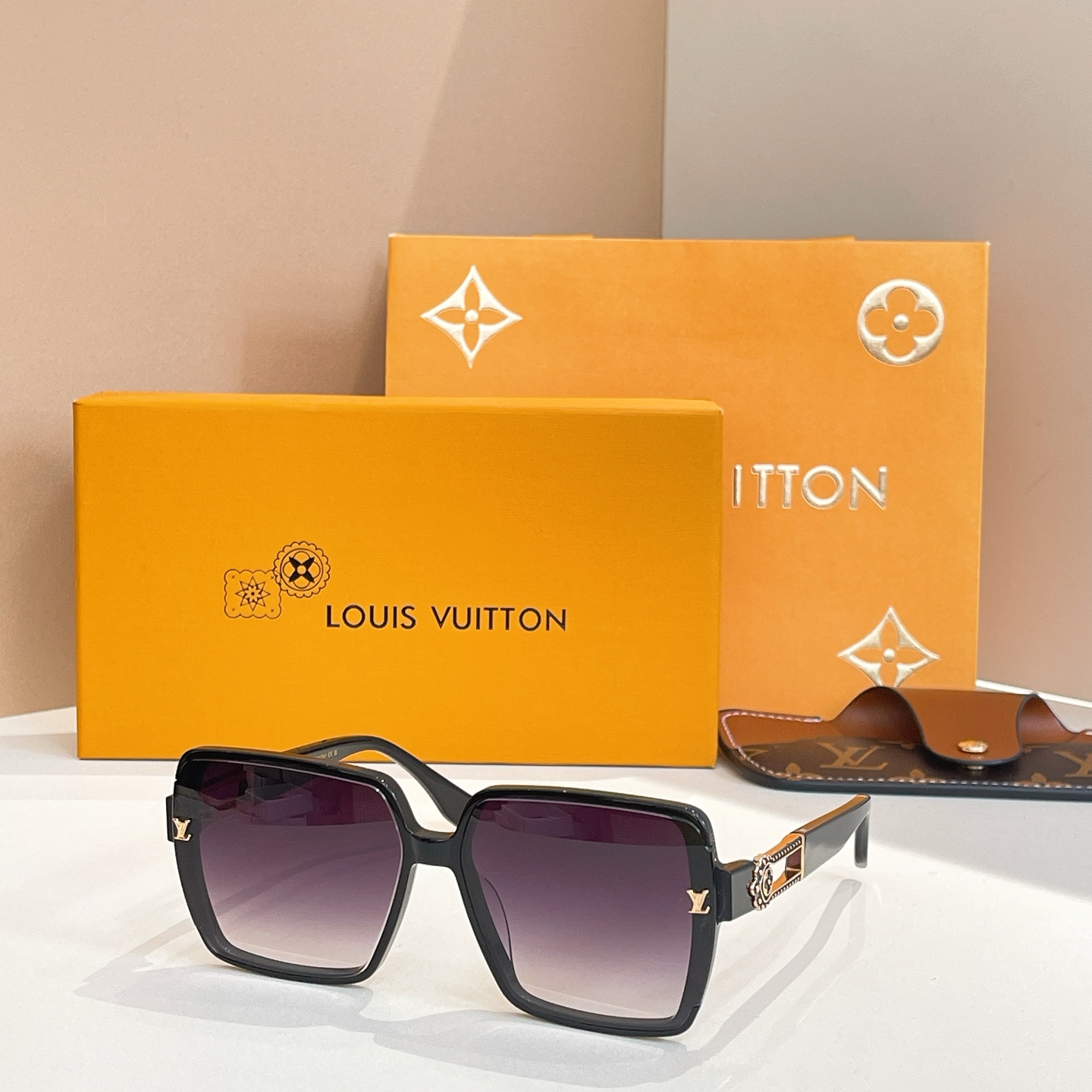 LOUIS VUITTO*✨✨✨MODEL：Z1875✨✨✨ SIZE：63口15-145✨✨✨