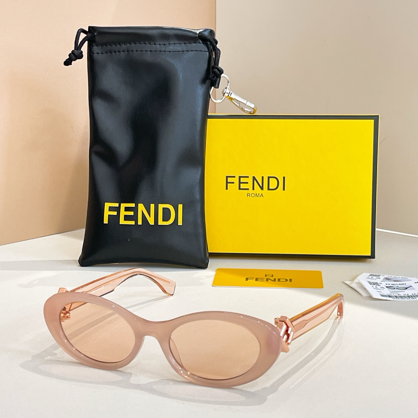 Fendi 芬迪墨镜