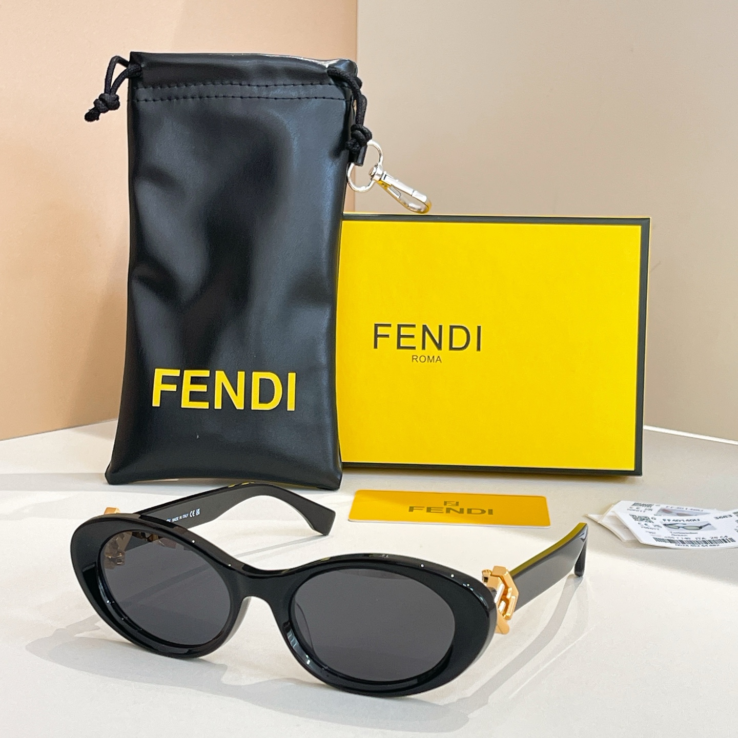 Fendi 芬迪墨镜