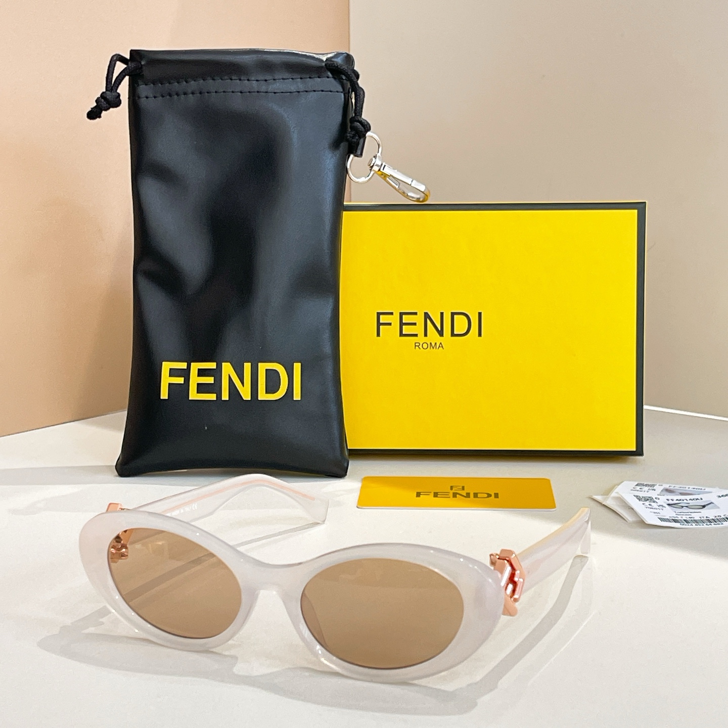 Fendi 芬迪墨镜