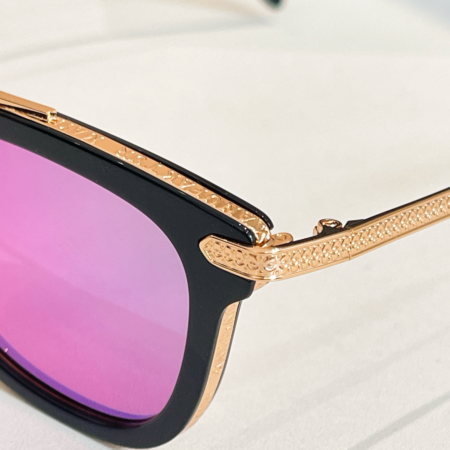 MAYBACH迈巴赫⚜️⚜️⚜️MODEL：THE VISIONARY I⚜️⚜️⚜️SIZE：51口2