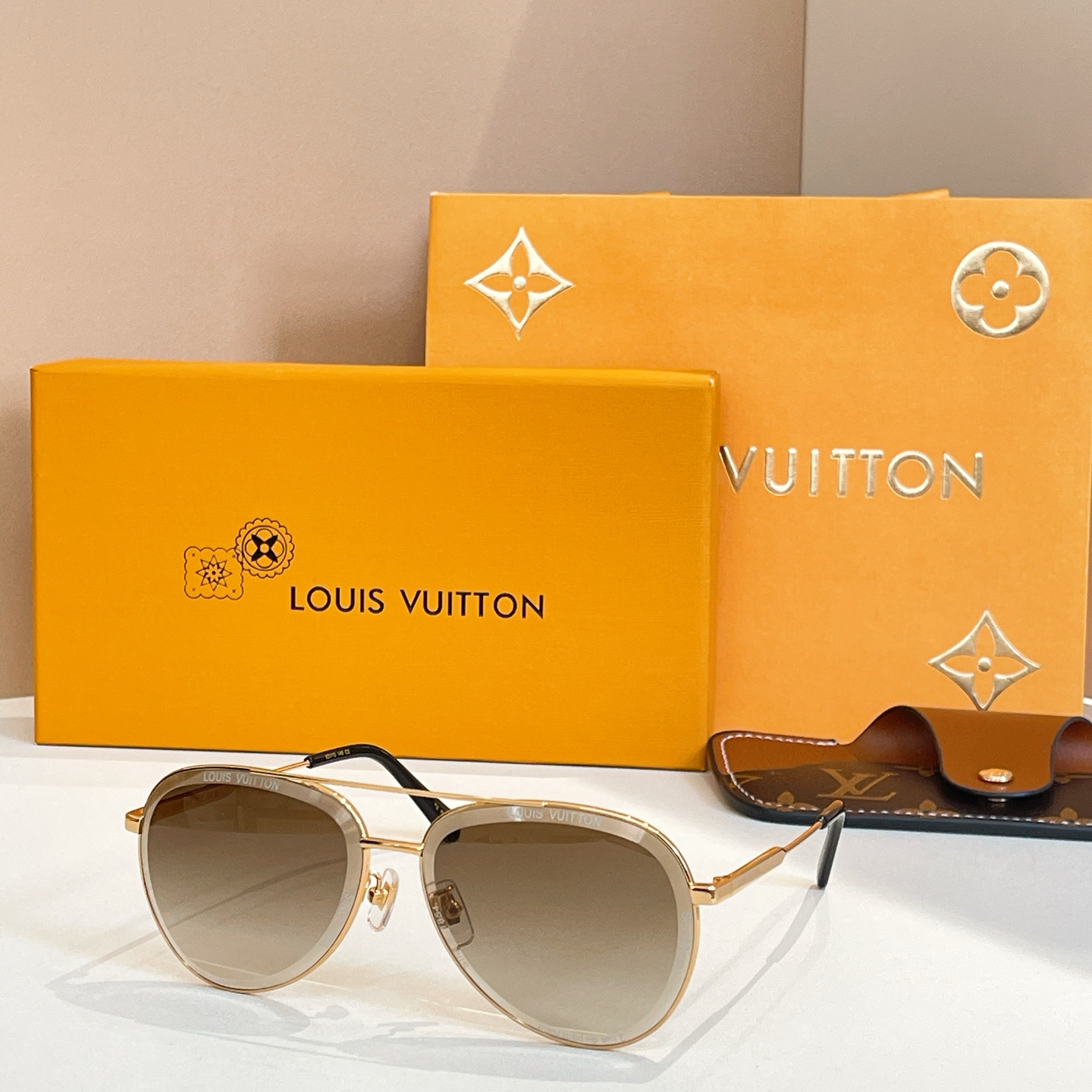 LOUIS VUITTO*✨✨✨MODEL：Z2625U✨✨✨ SIZE：63口13-145✨✨✨