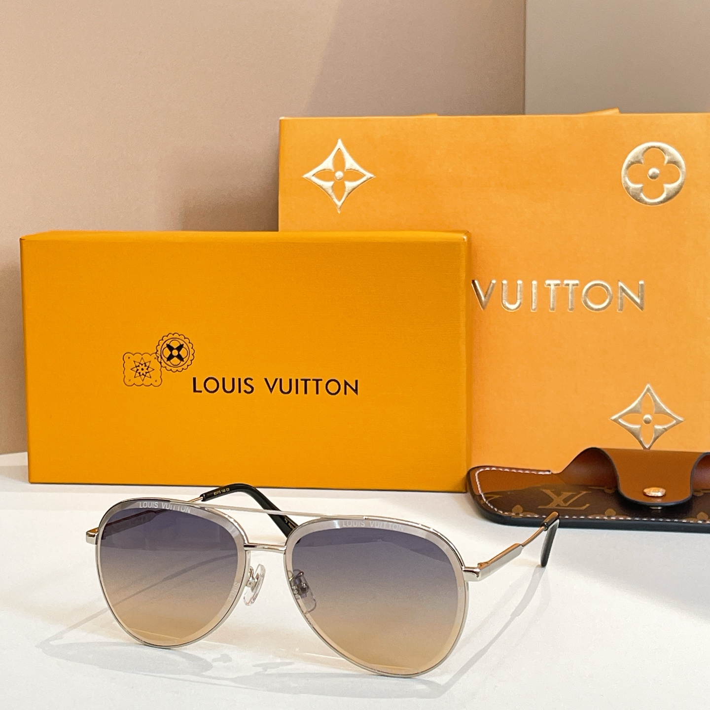 LOUIS VUITTO*✨✨✨MODEL：Z2625U✨✨✨ SIZE：63口13-145✨✨✨