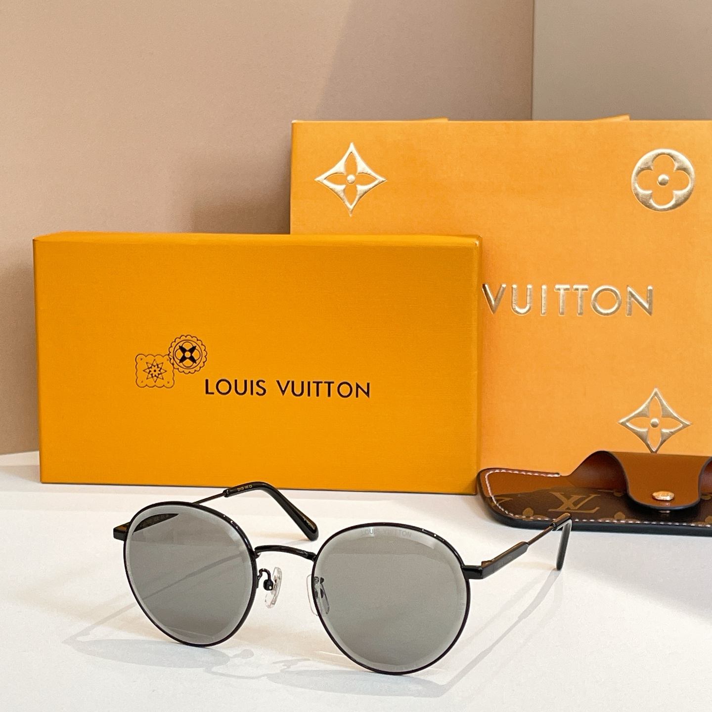 LOUIS VUITTO*✨✨✨MODEL：Z2626U✨✨✨ SIZE：53口20-145✨✨✨
