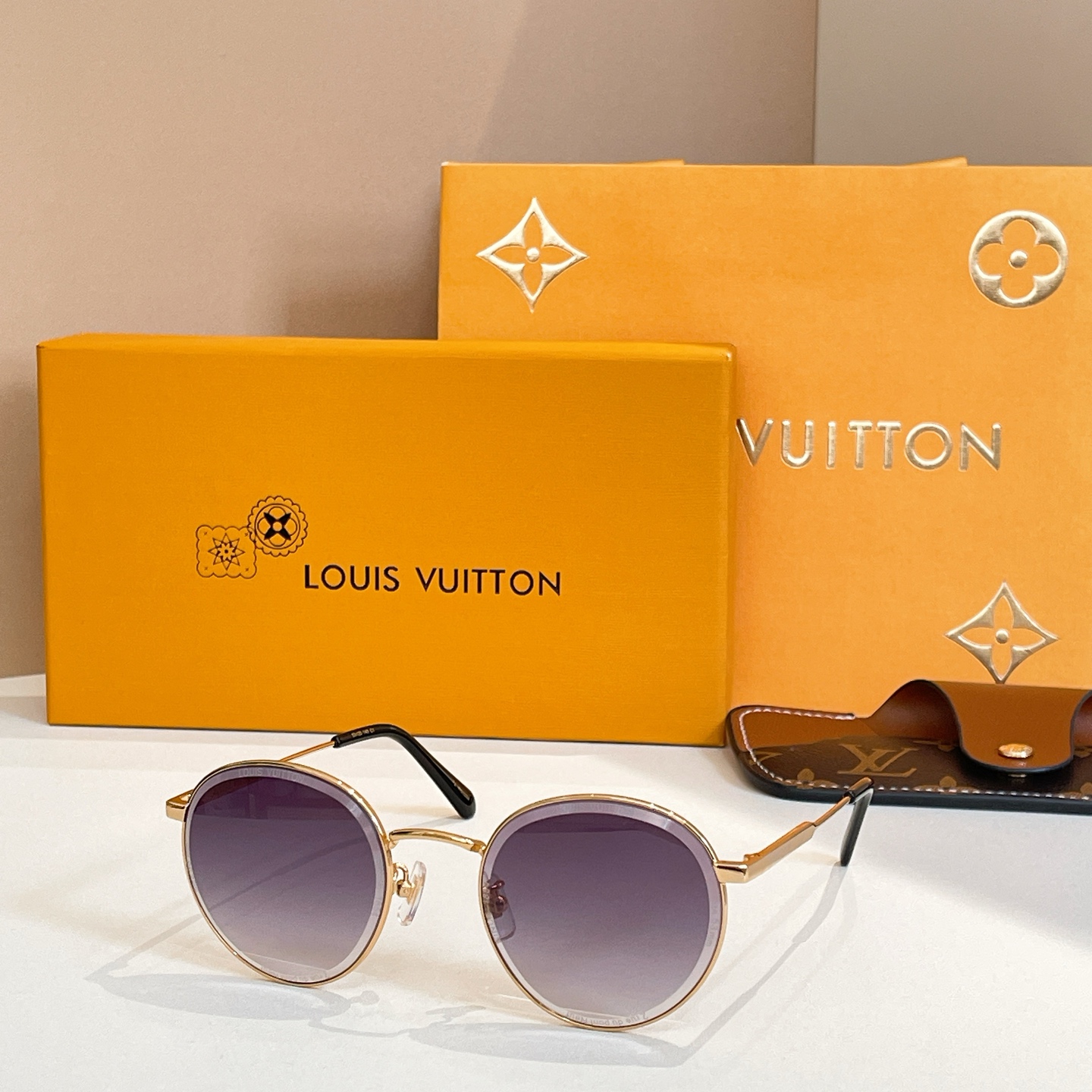 LOUIS VUITTO*✨✨✨MODEL：Z2626U✨✨✨ SIZE：53口20-145✨✨✨