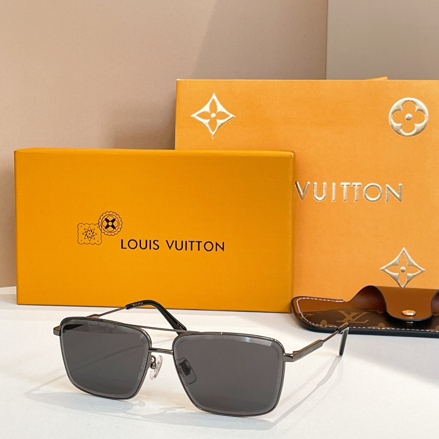 LOUIS VUITTO*✨✨✨MODEL：Z2627U✨✨✨ SIZE：60口13-145✨✨✨