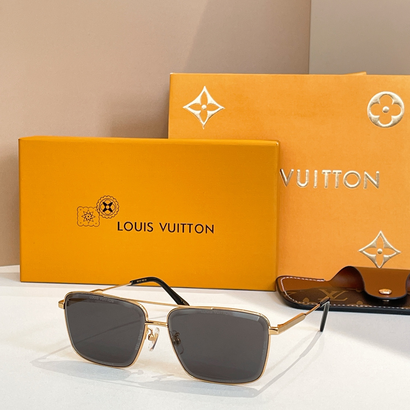 LOUIS VUITTO*✨✨✨MODEL：Z2627U✨✨✨ SIZE：60口13-145✨✨✨