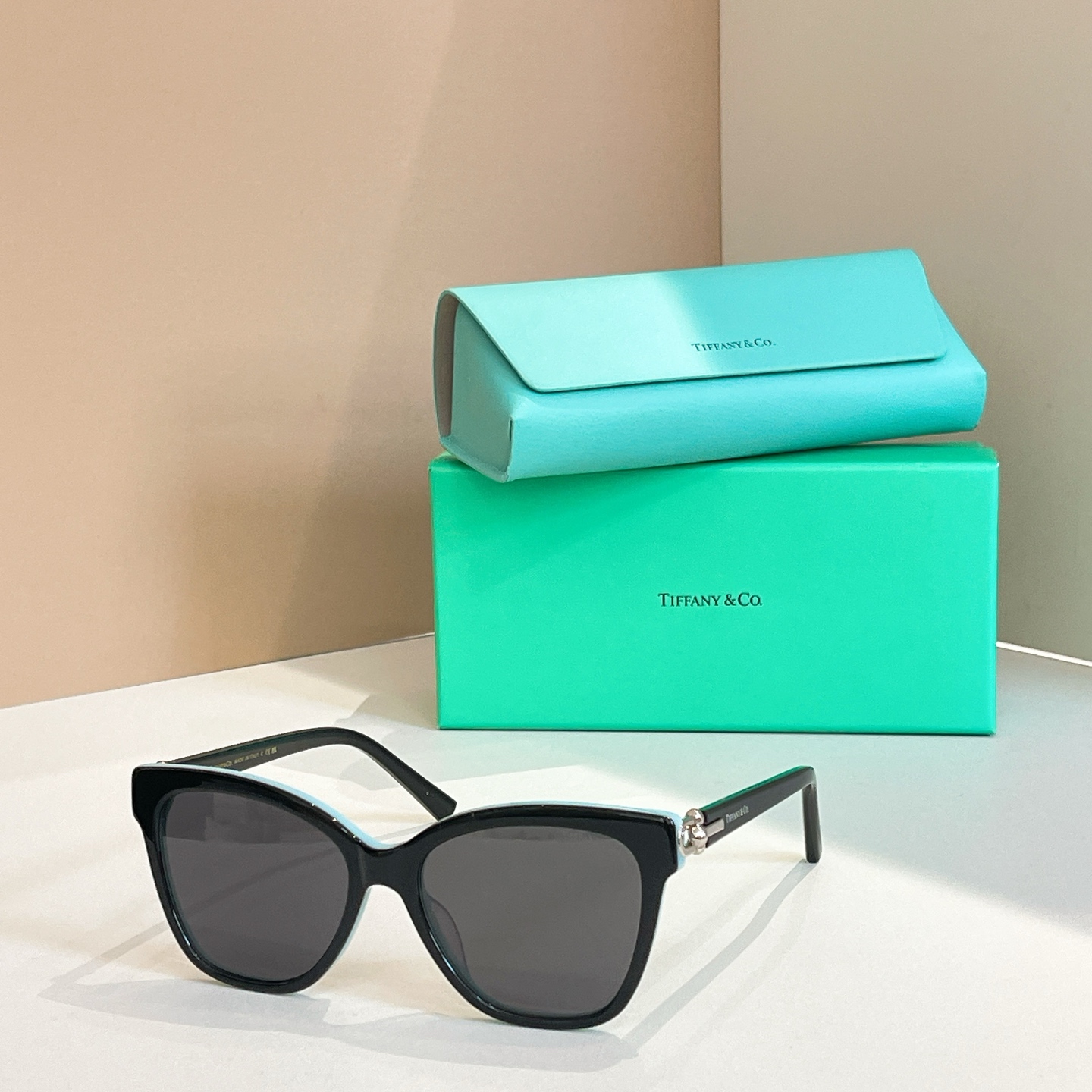 TIFFANY&Co.✨✨✨MODEL：TF4241D✨✨✨ SIZE：54口17-140✨✨✨