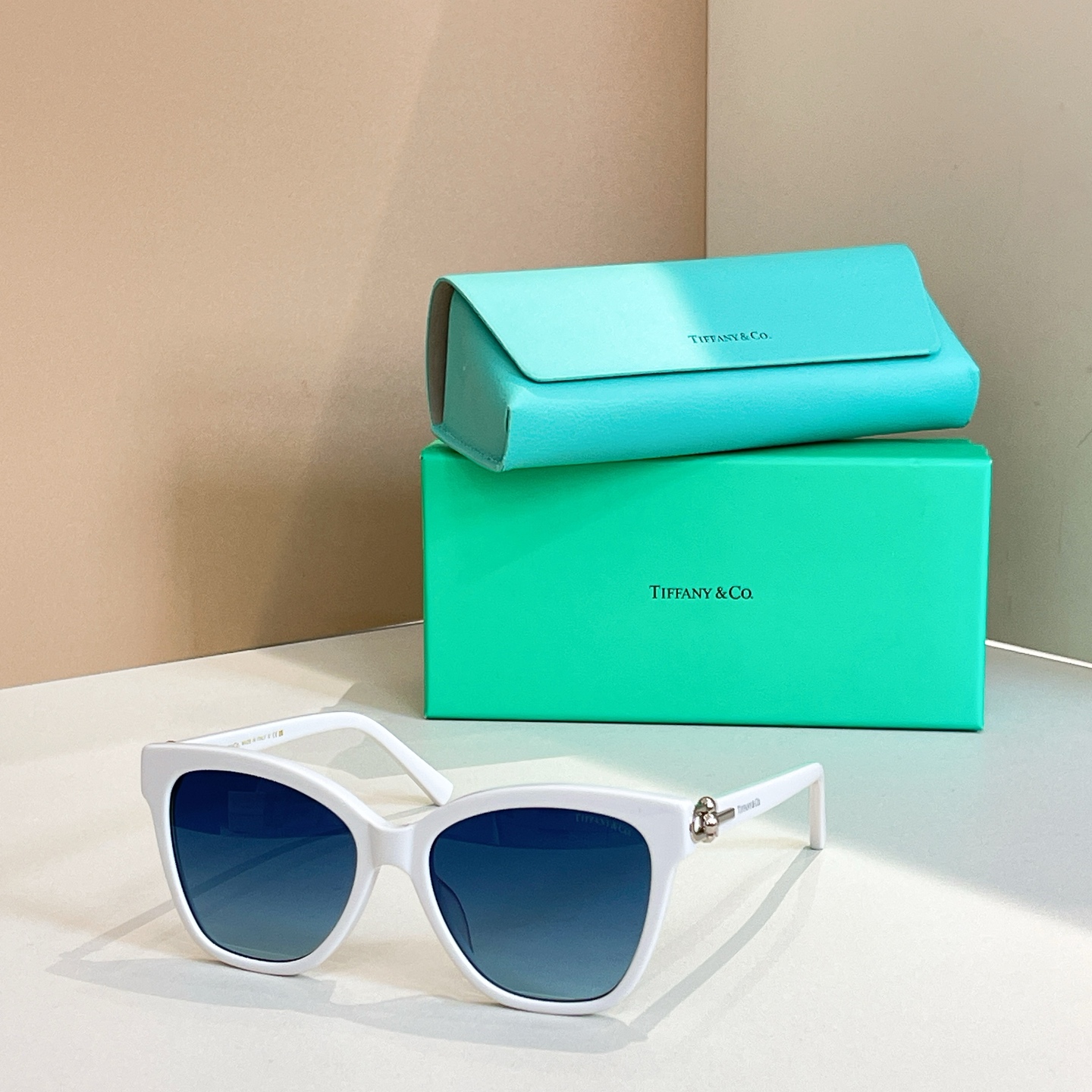 TIFFANY&Co.✨✨✨MODEL：TF4241D✨✨✨ SIZE：54口17-140✨✨✨