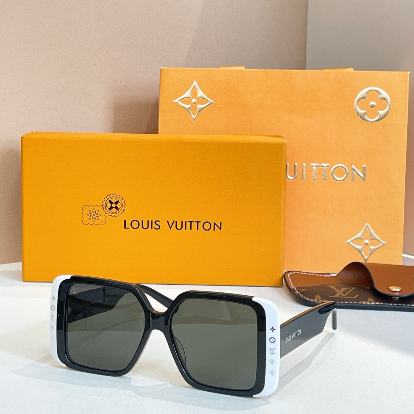 LOUIS VUITTO*✨✨✨MODEL：Z2095W✨✨✨ SIZE：56口15-148✨✨✨