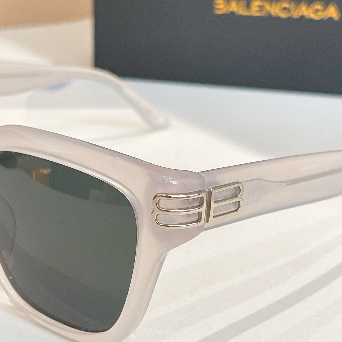 BALENCIAG*巴黎*世家⚜️⚜️⚜️MODEL：BB0433SK⚜️⚜️⚜️SIZE：56口19-