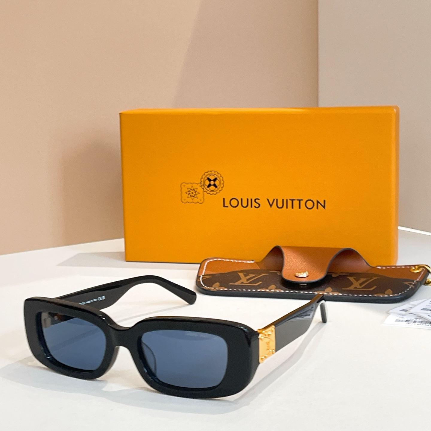 LOUIS VUITTO*✨✨✨MODEL：Z3007E✨✨✨ SIZE：51口19-140✨✨✨