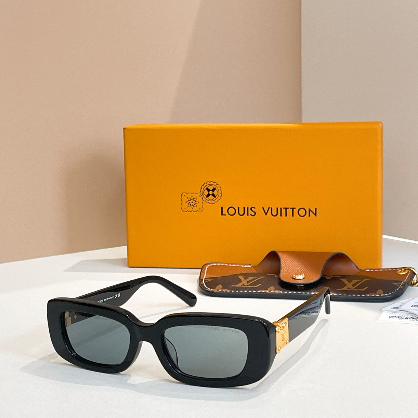 LOUIS VUITTO*✨✨✨MODEL：Z3007E✨✨✨ SIZE：51口19-140✨✨✨
