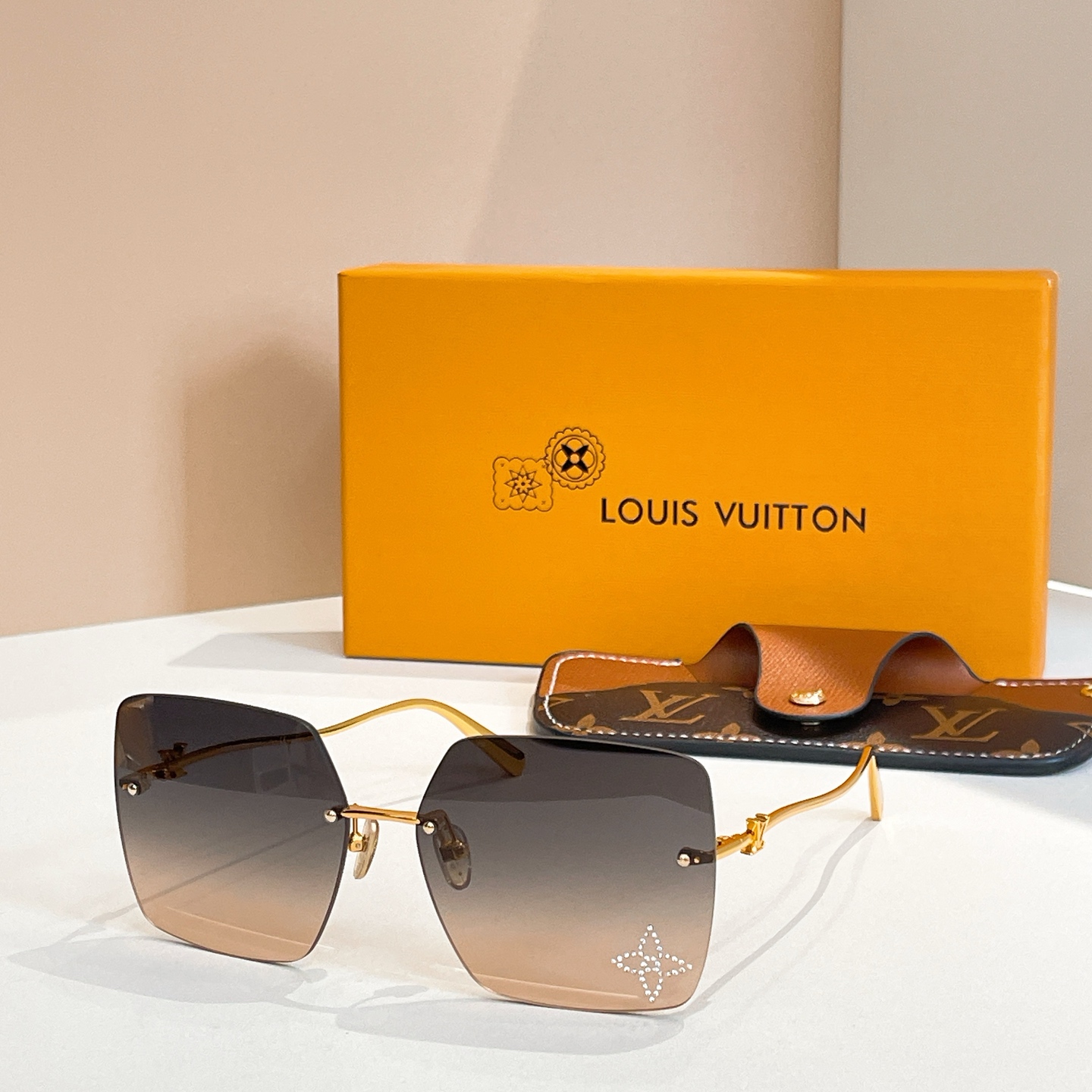 Louis Vuitton LOUIS VUITTO*太阳眼镜