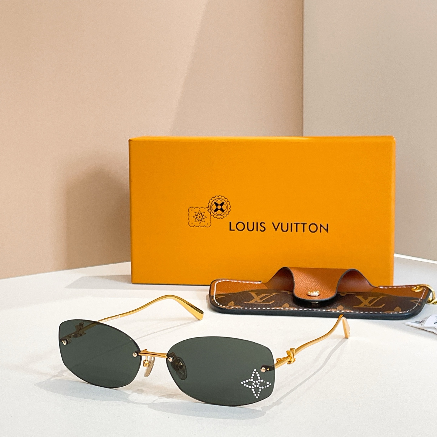 LOUIS VUITTO*✨✨✨MODEL：Z2959U✨✨✨ SIZE：60口16-140✨✨✨