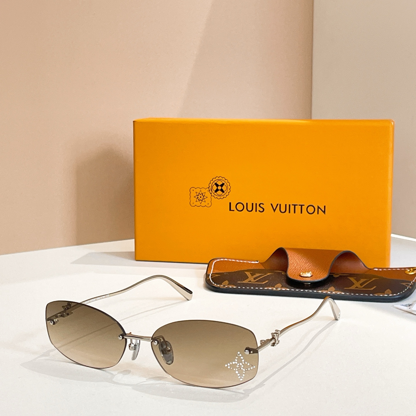 LOUIS VUITTO*✨✨✨MODEL：Z2959U✨✨✨ SIZE：60口16-140✨✨✨