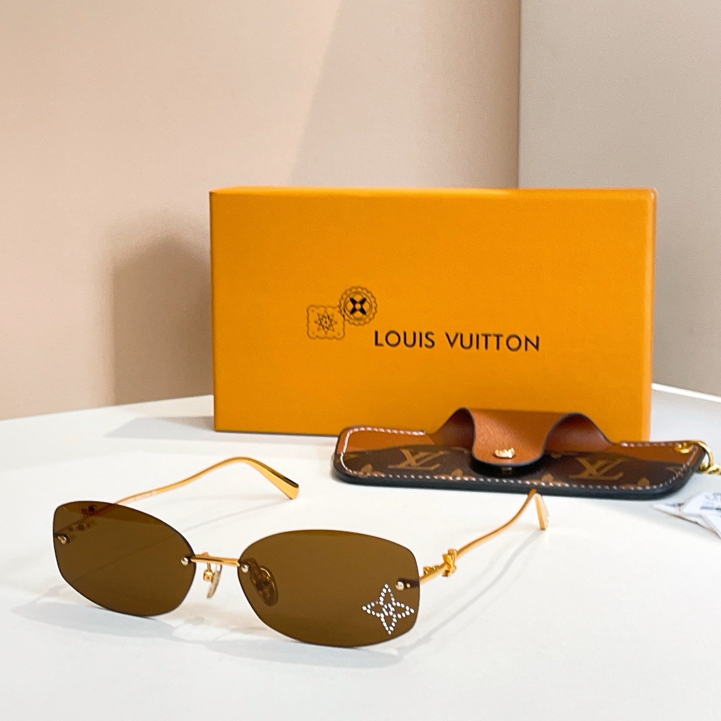LOUIS VUITTO*✨✨✨MODEL：Z2959U✨✨✨ SIZE：60口16-140✨✨✨