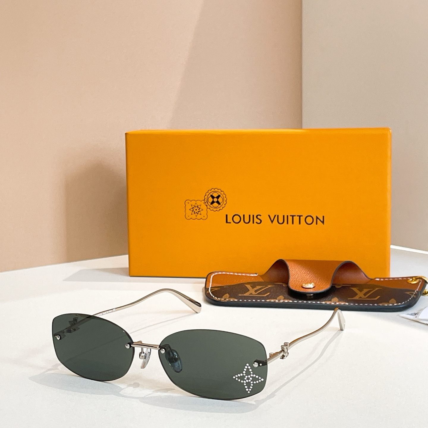 LOUIS VUITTO*✨✨✨MODEL：Z2959U✨✨✨ SIZE：60口16-140✨✨✨
