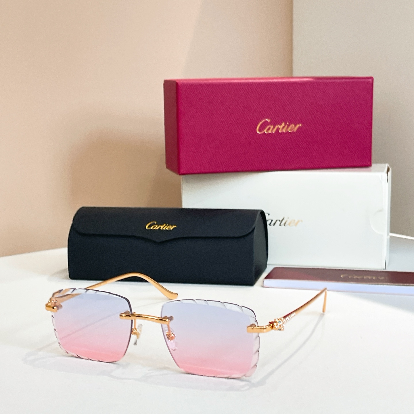 Cartie*✨✨✨MODEL：CT01588O✨✨✨SIZE  143✨✨✨太阳镜，变色片