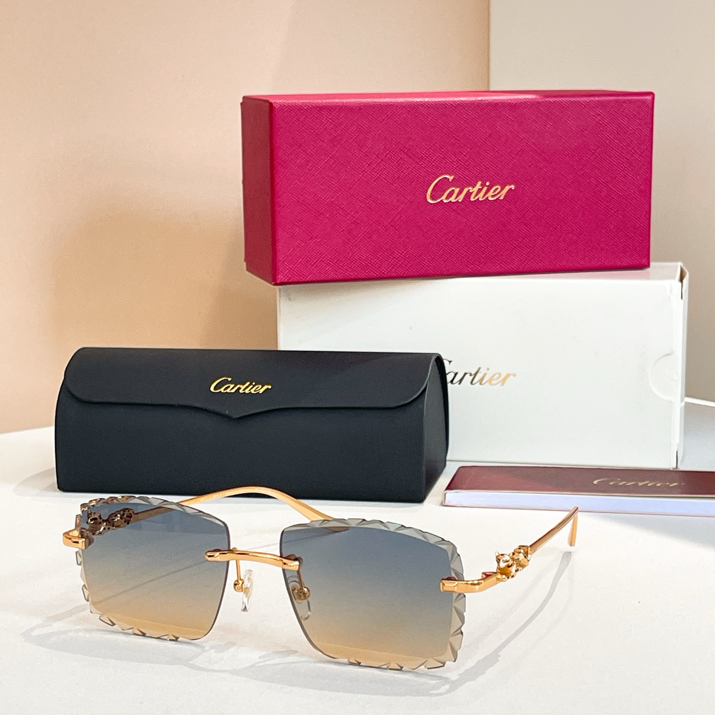 Cartie*✨✨✨MODEL：CT01591O✨✨✨SIZE  142✨✨✨太阳镜，变色片