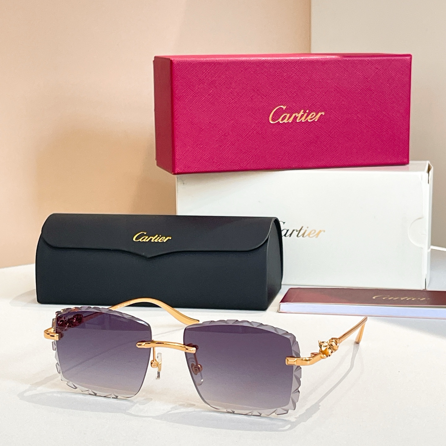 Cartie*✨✨✨MODEL：CT01591O✨✨✨SIZE  142✨✨✨太阳镜，变色片