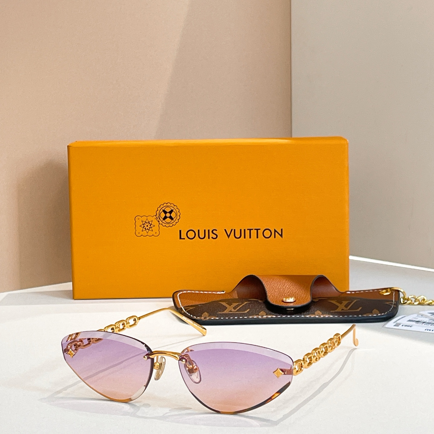 LOUIS VUITTO*✨✨✨MODEL：Z3015U✨✨✨ SIZE：61口15-140✨✨✨