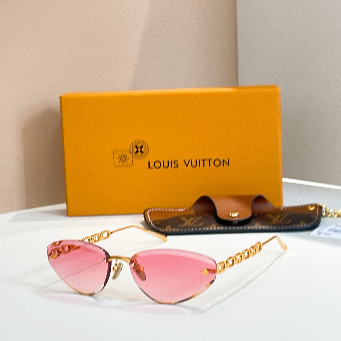 LOUIS VUITTO*✨✨✨MODEL：Z3015U✨✨✨ SIZE：61口15-140✨✨✨