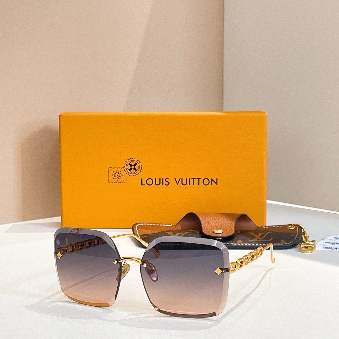 Louis Vuitton LOUIS VUITTO*太阳眼镜