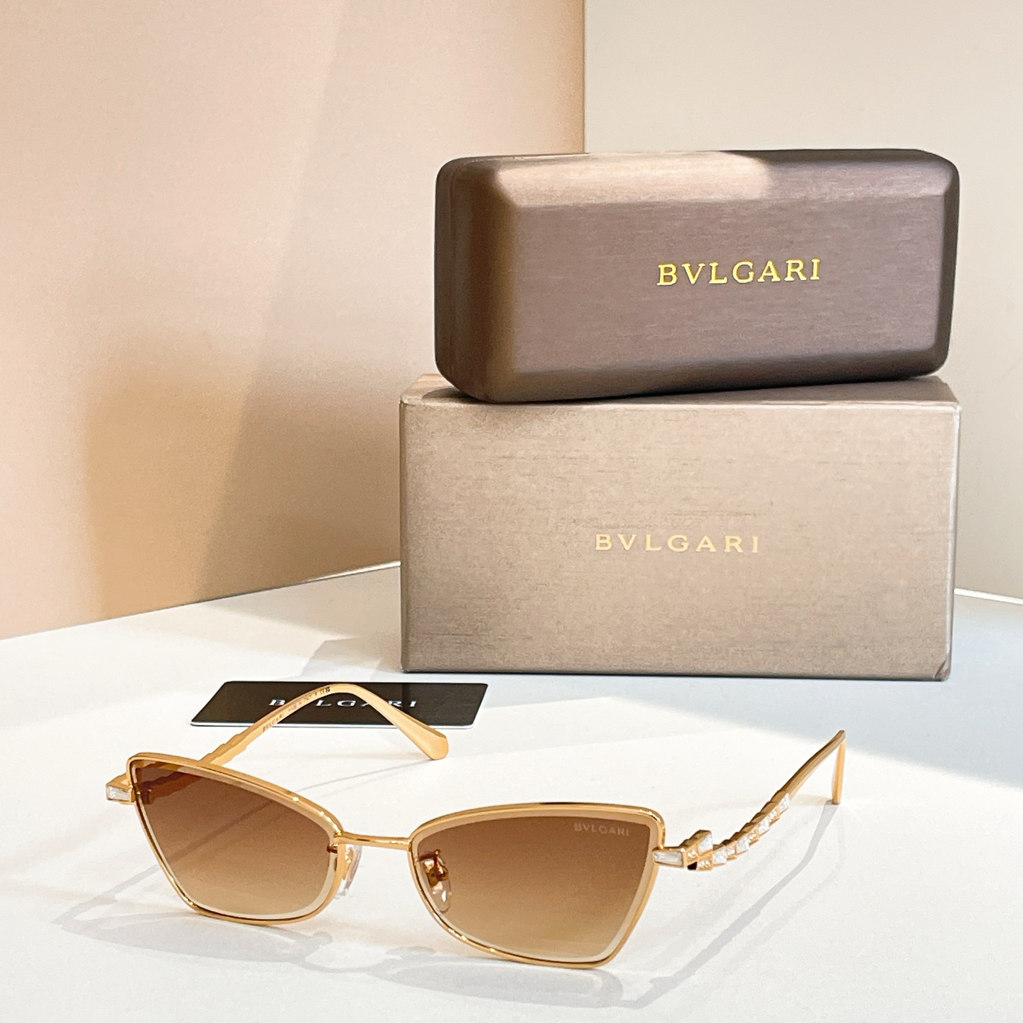 Bvlgari 宝格丽墨镜