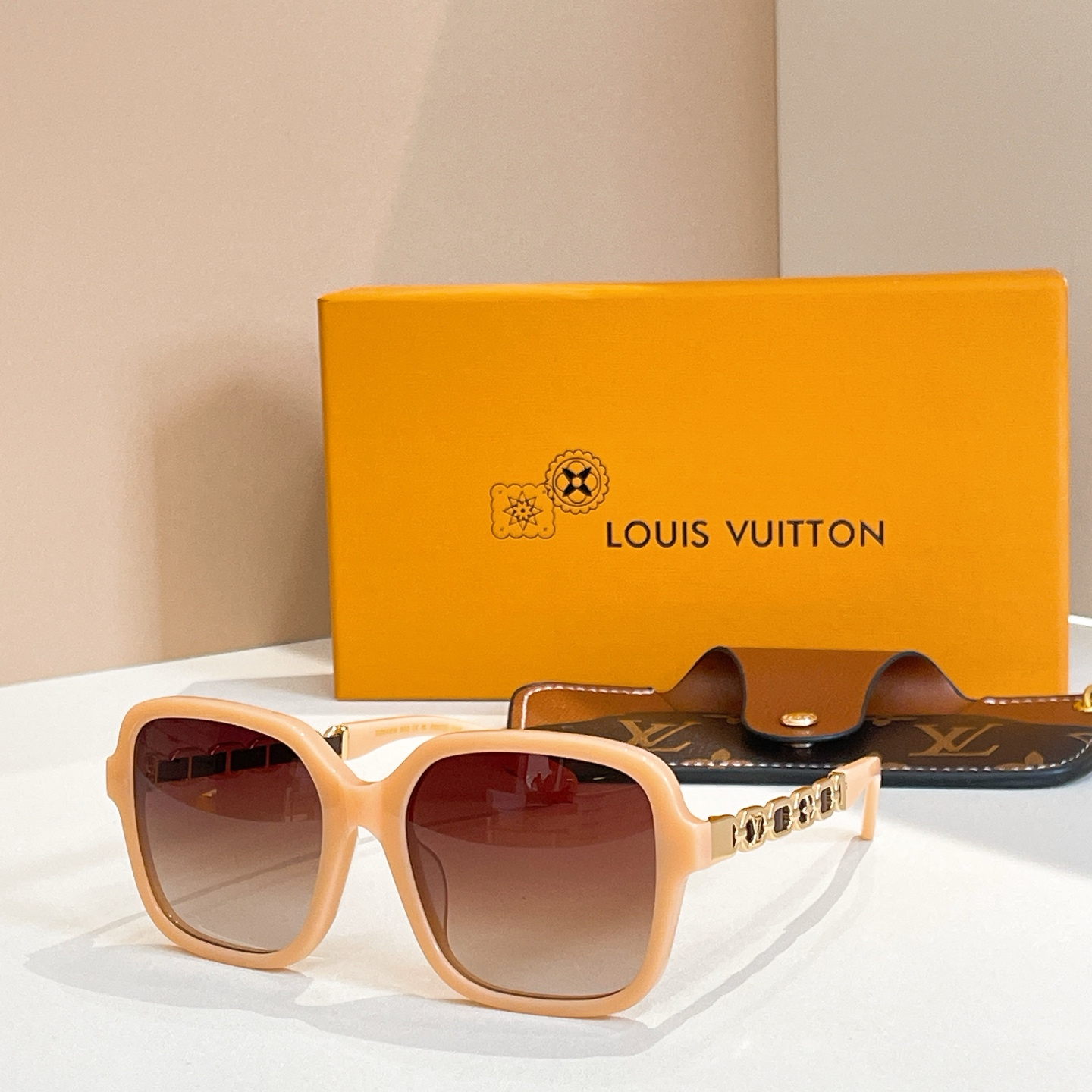 Louis Vuitton LOUIS VUITTO*太阳眼镜
