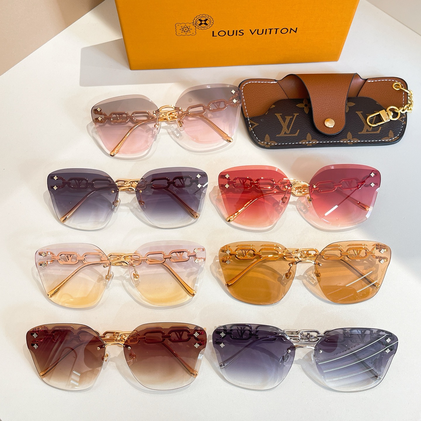 Louis Vuitton LOUIS VUITTO*太阳眼镜
