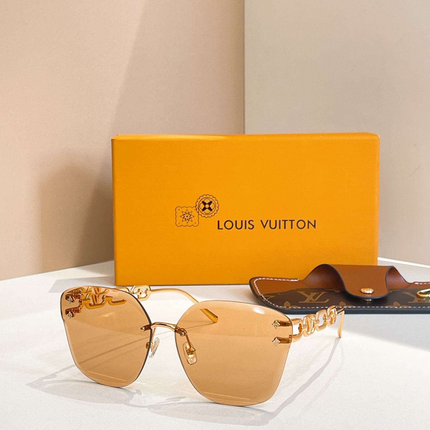 Louis Vuitton LOUIS VUITTO*太阳眼镜