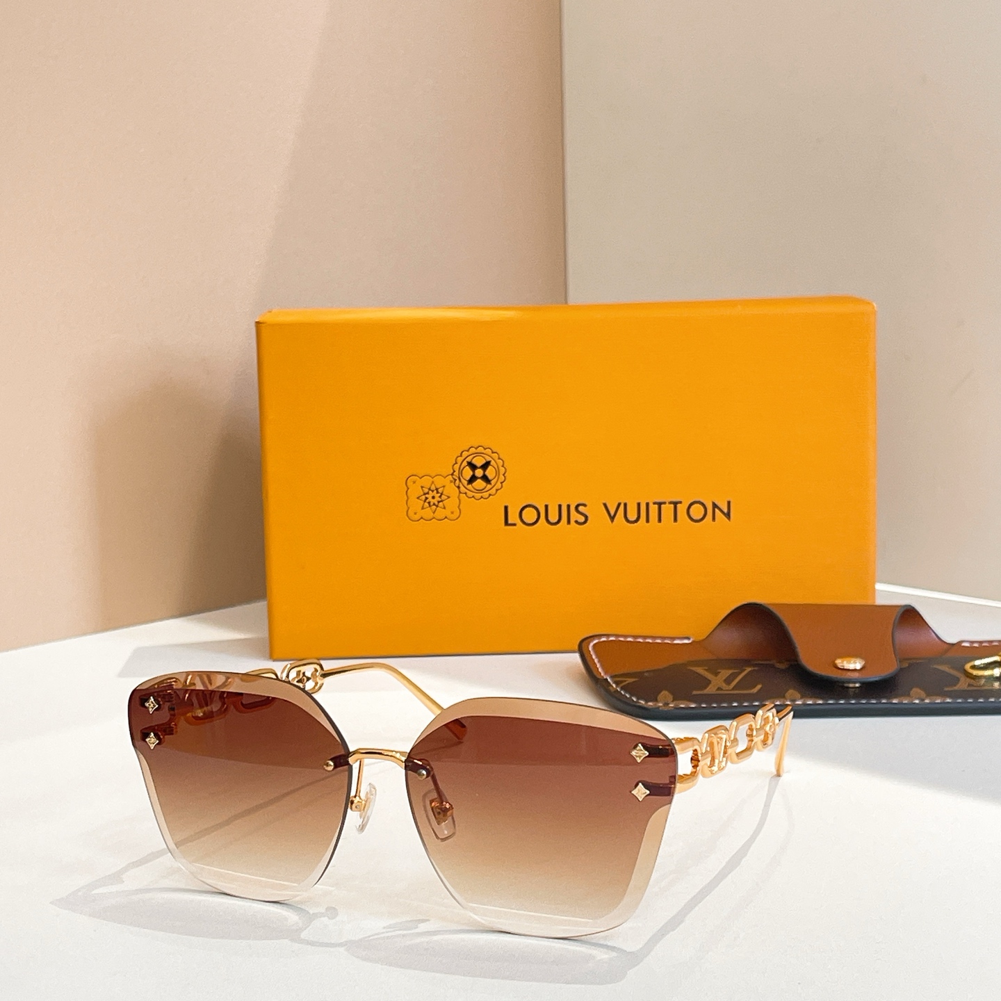 Louis Vuitton LOUIS VUITTO*太阳眼镜