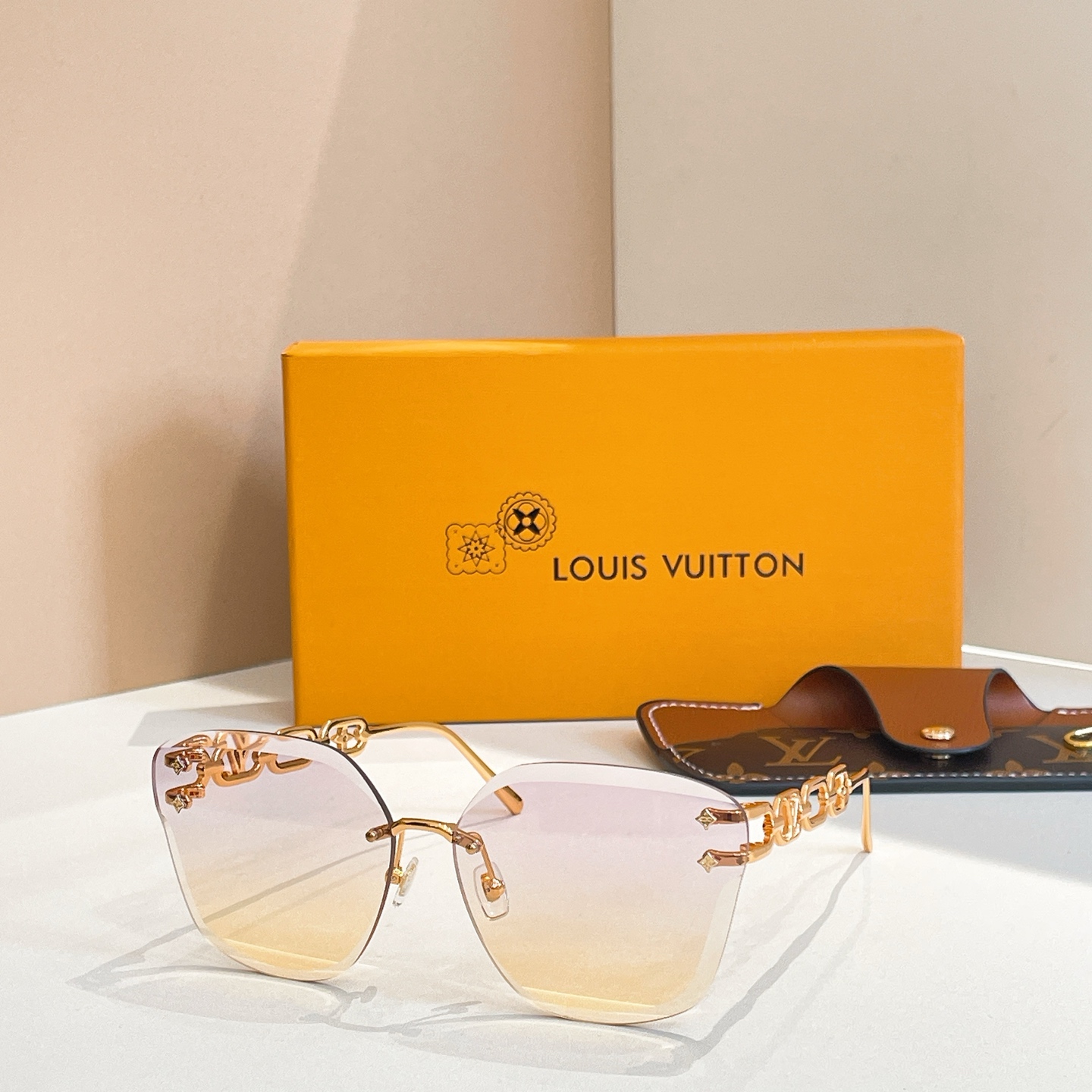 Louis Vuitton LOUIS VUITTO*太阳眼镜