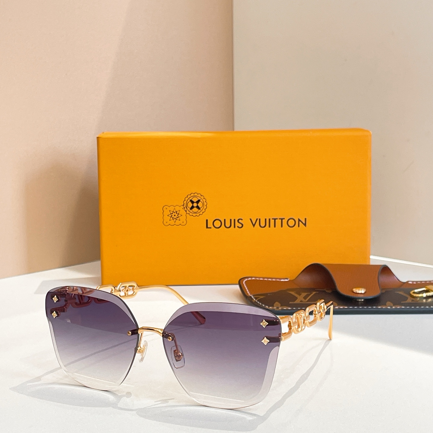 Louis Vuitton LOUIS VUITTO*太阳眼镜