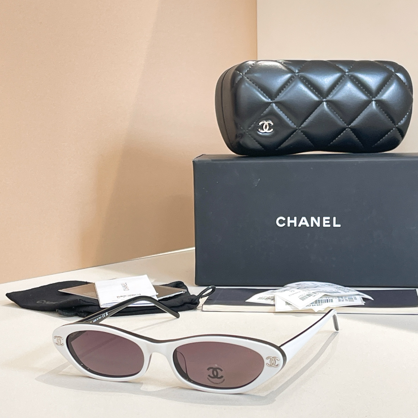 Chanel 香奈儿墨镜