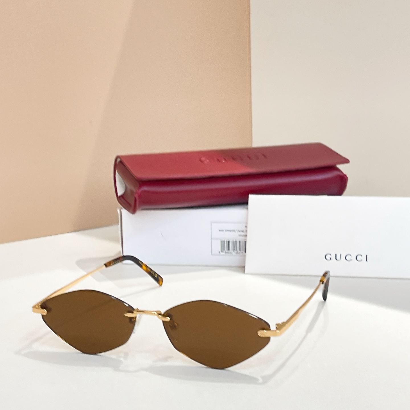 GUCCI🐝🐝🐝MODEL：GG2102SK🐝🐝🐝SIZE59口15-145🐝🐝🐝