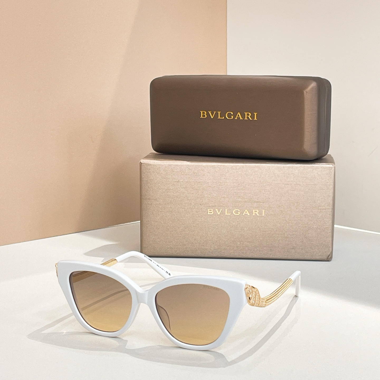 Bvlgari 宝格丽墨镜