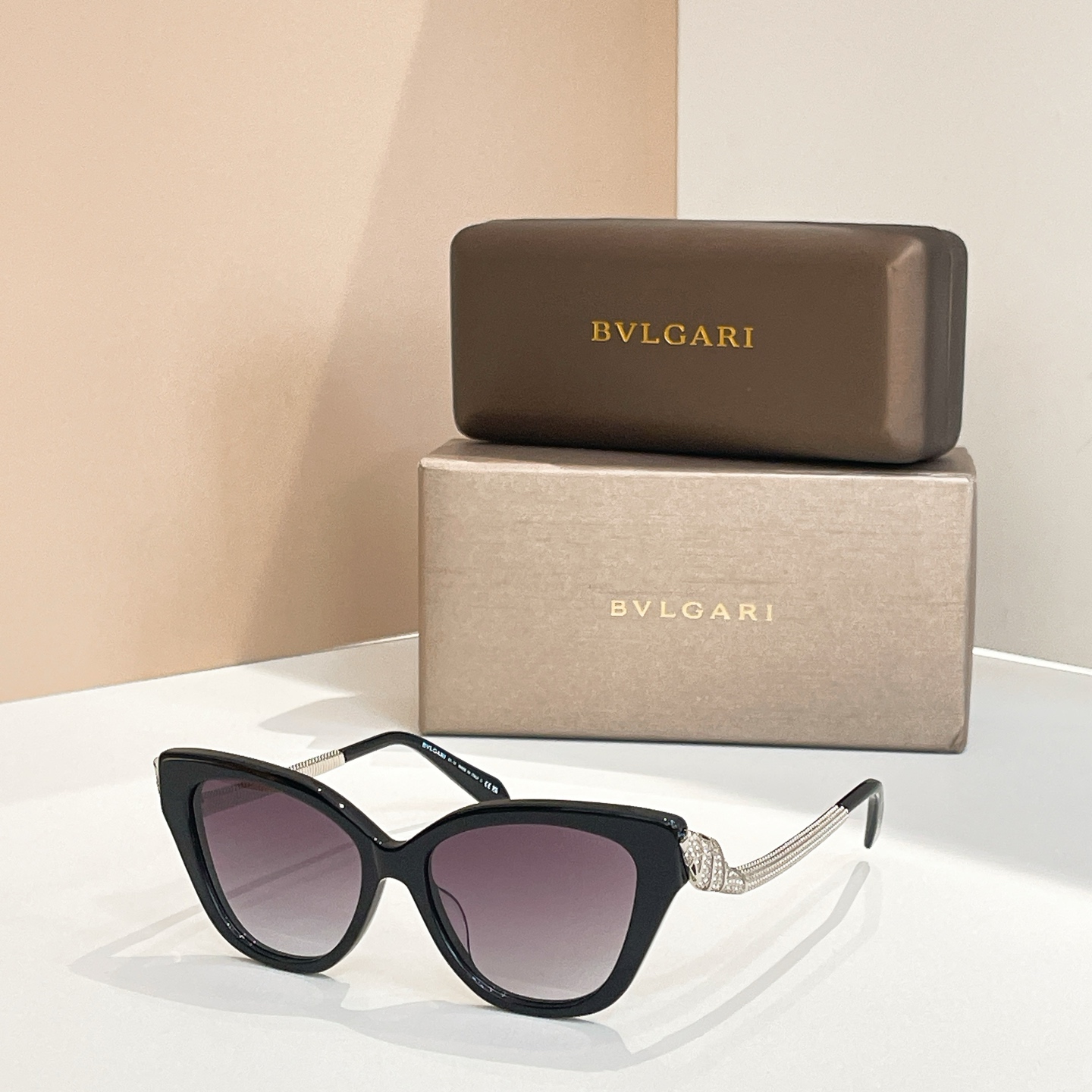Bvlgari 宝格丽墨镜