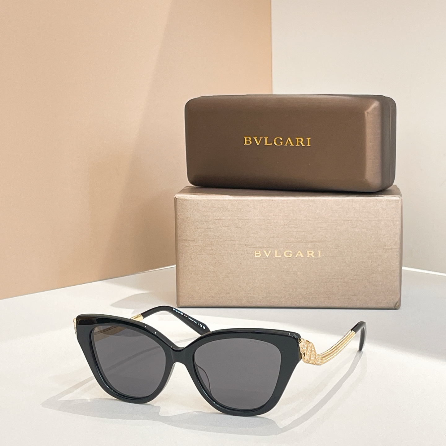 Bvlgari 宝格丽墨镜