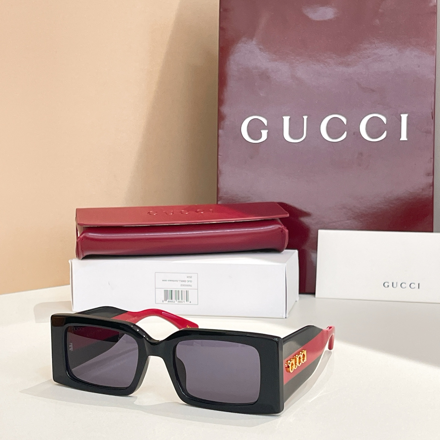 GUCC*🐝🐝🐝MODEL：GG1860S🐝🐝🐝SIZE：53口22-145🐝🐝🐝