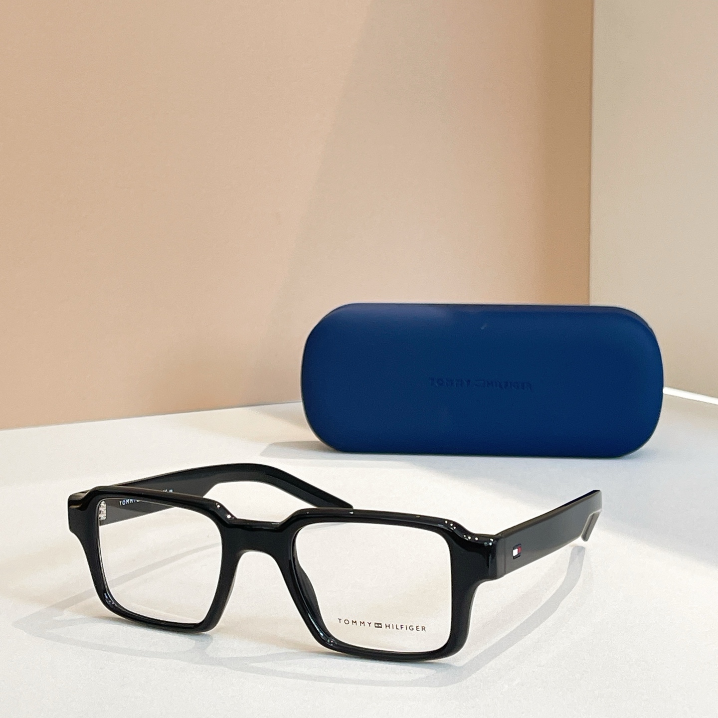 TOMMY  HILFIGE*✨✨✨MODEL：TH2126✨✨✨SIZE：54口18-145✨✨✨ 