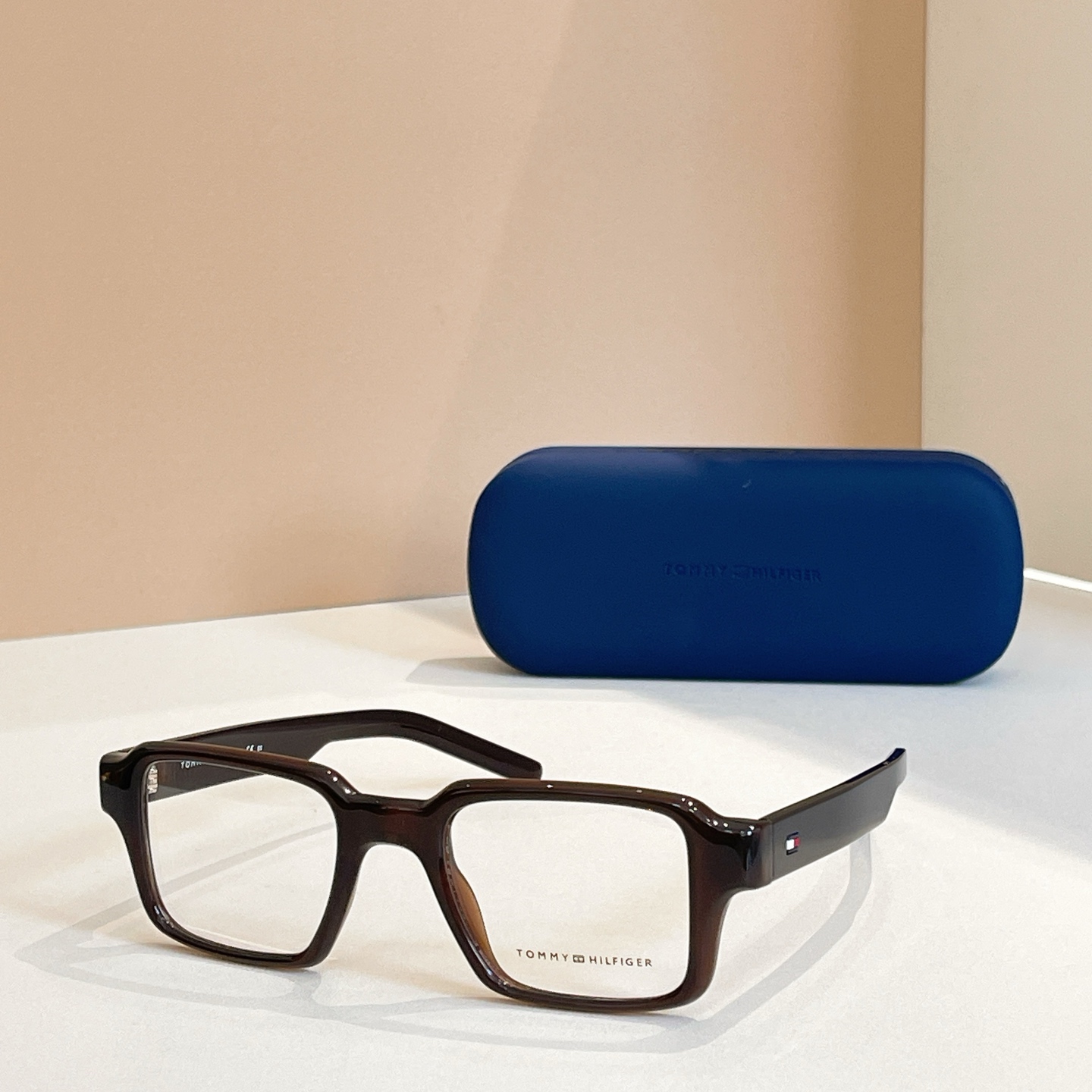 TOMMY  HILFIGE*✨✨✨MODEL：TH2126✨✨✨SIZE：54口18-145✨✨✨ 