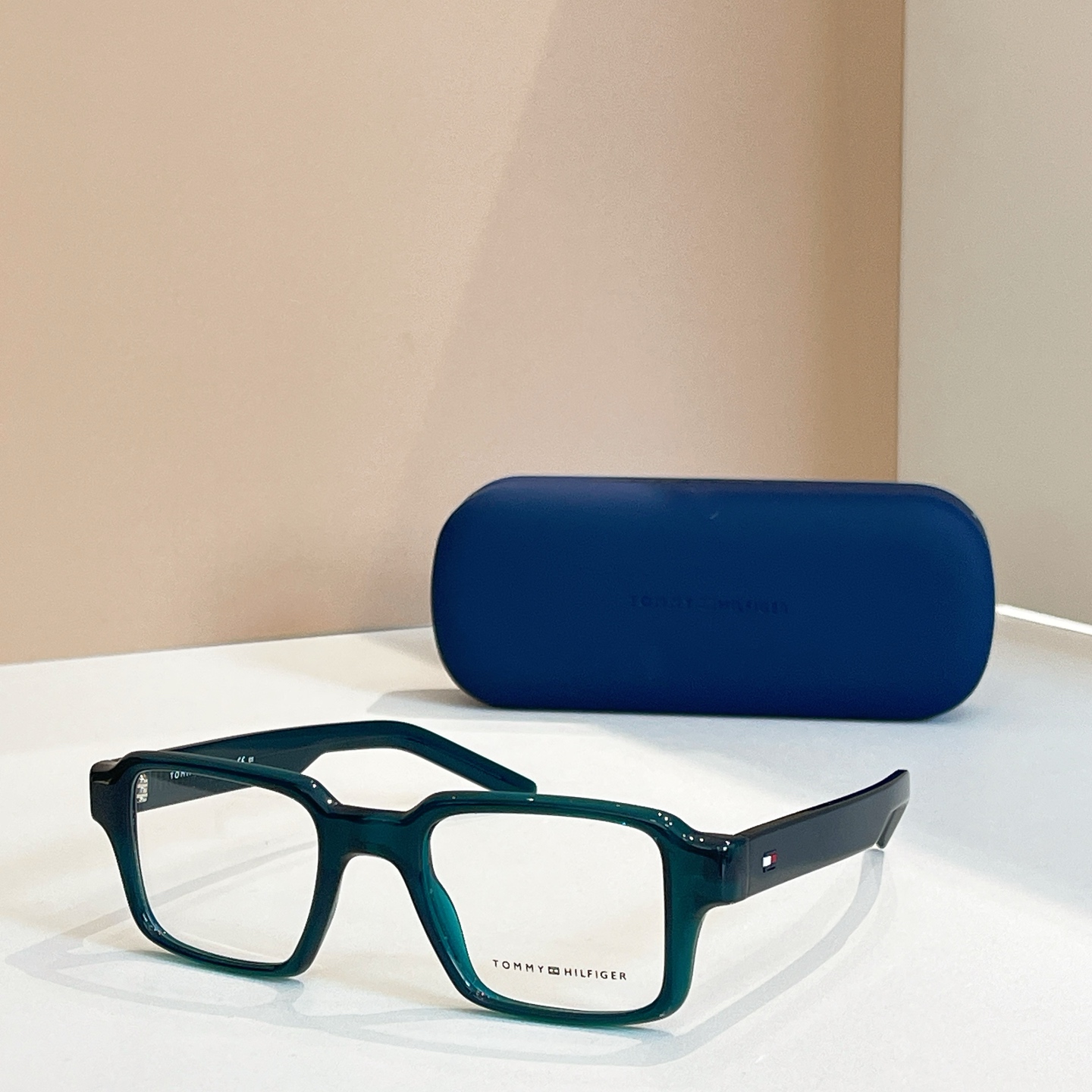 TOMMY  HILFIGE*✨✨✨MODEL：TH2126✨✨✨SIZE：54口18-145✨✨✨ 