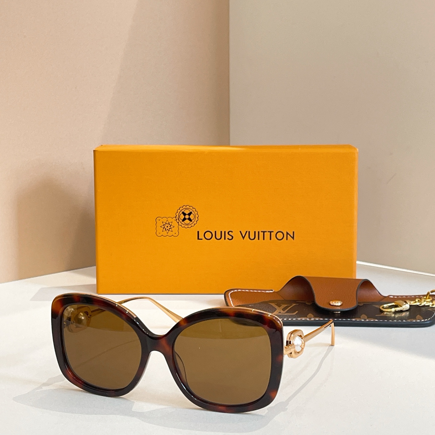 LOUIS VUITTO*🌟🌟🌟MODEL：Z1932E🌟🌟🌟SIZE：58口18-145🌟🌟🌟