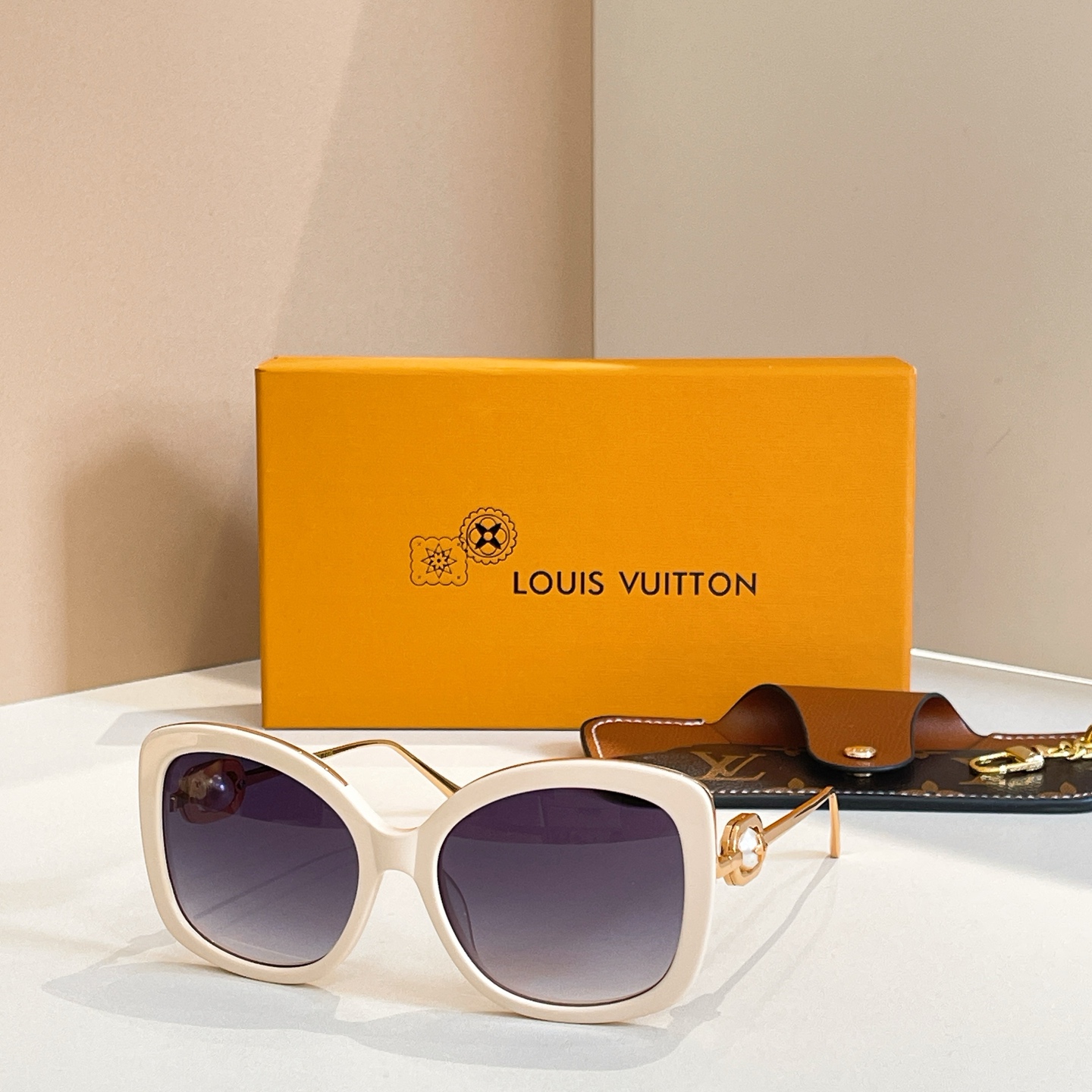 LOUIS VUITTO*🌟🌟🌟MODEL：Z1932E🌟🌟🌟SIZE：58口18-145🌟🌟🌟