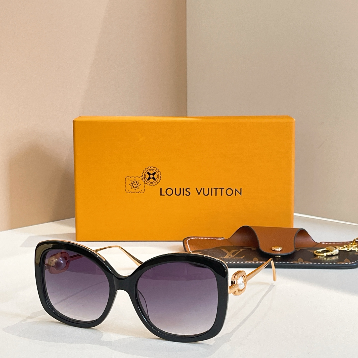 LOUIS VUITTO*🌟🌟🌟MODEL：Z1932E🌟🌟🌟SIZE：58口18-145🌟🌟🌟