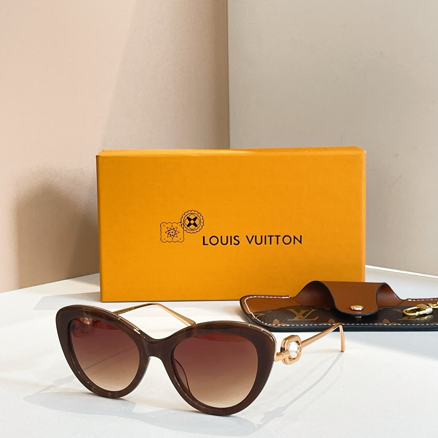 LOUIS VUITTO*🌟🌟🌟MODEL：Z1931E🌟🌟🌟SIZE：54口20-145🌟🌟🌟