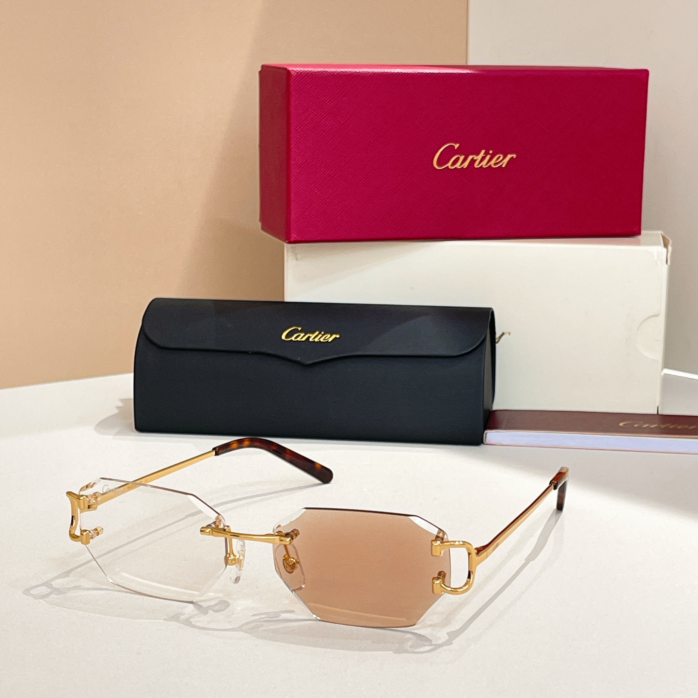 Cartie*✨✨✨MODEL：CT0102O✨✨✨SIZE：55口18-135✨太阳镜，变色片